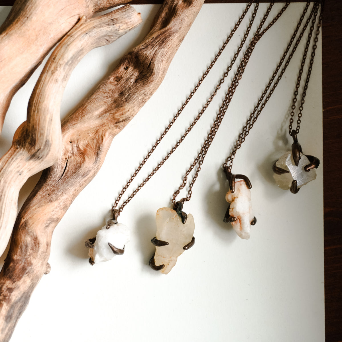 Collana con quarzetto grezzo