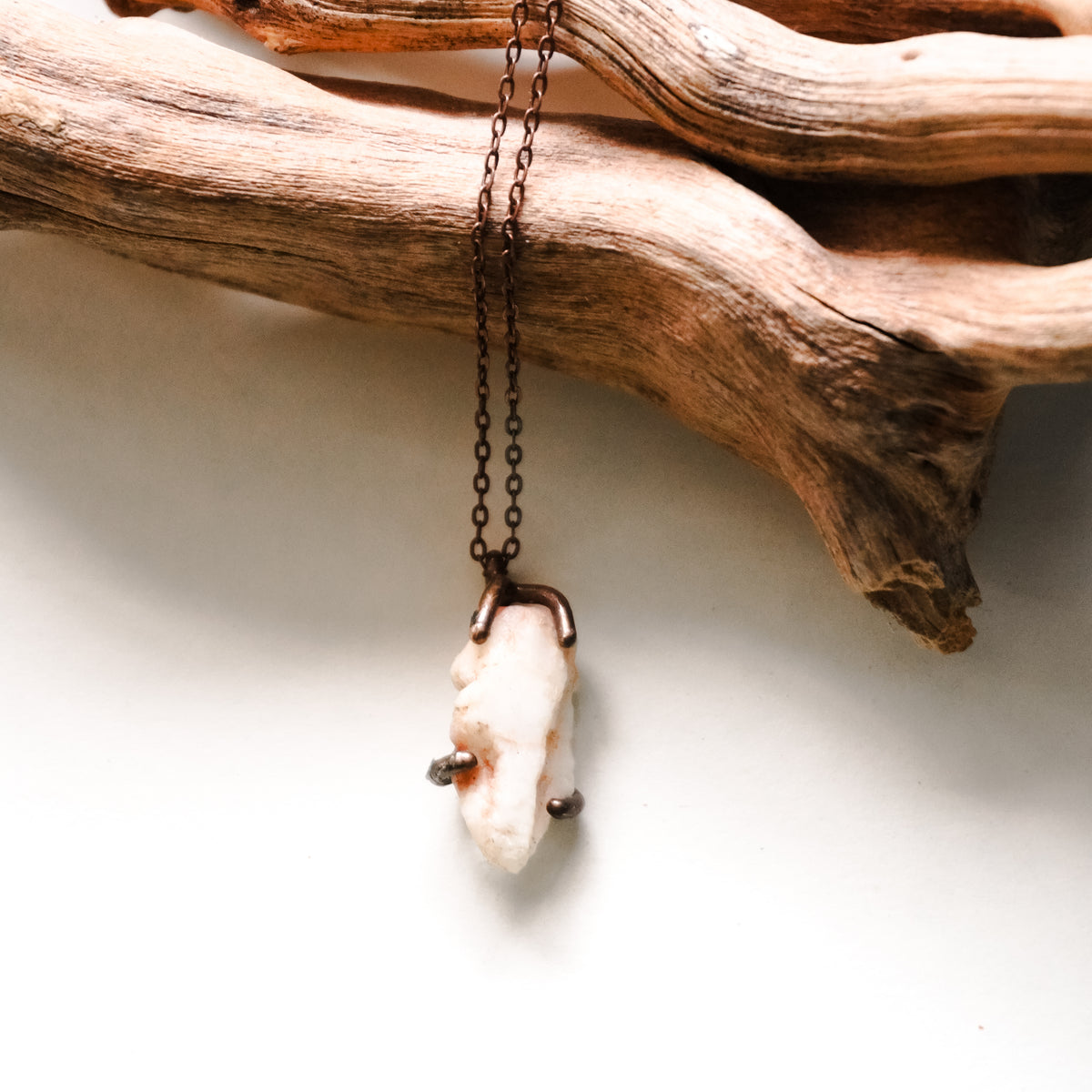 Collana con quarzetto grezzo