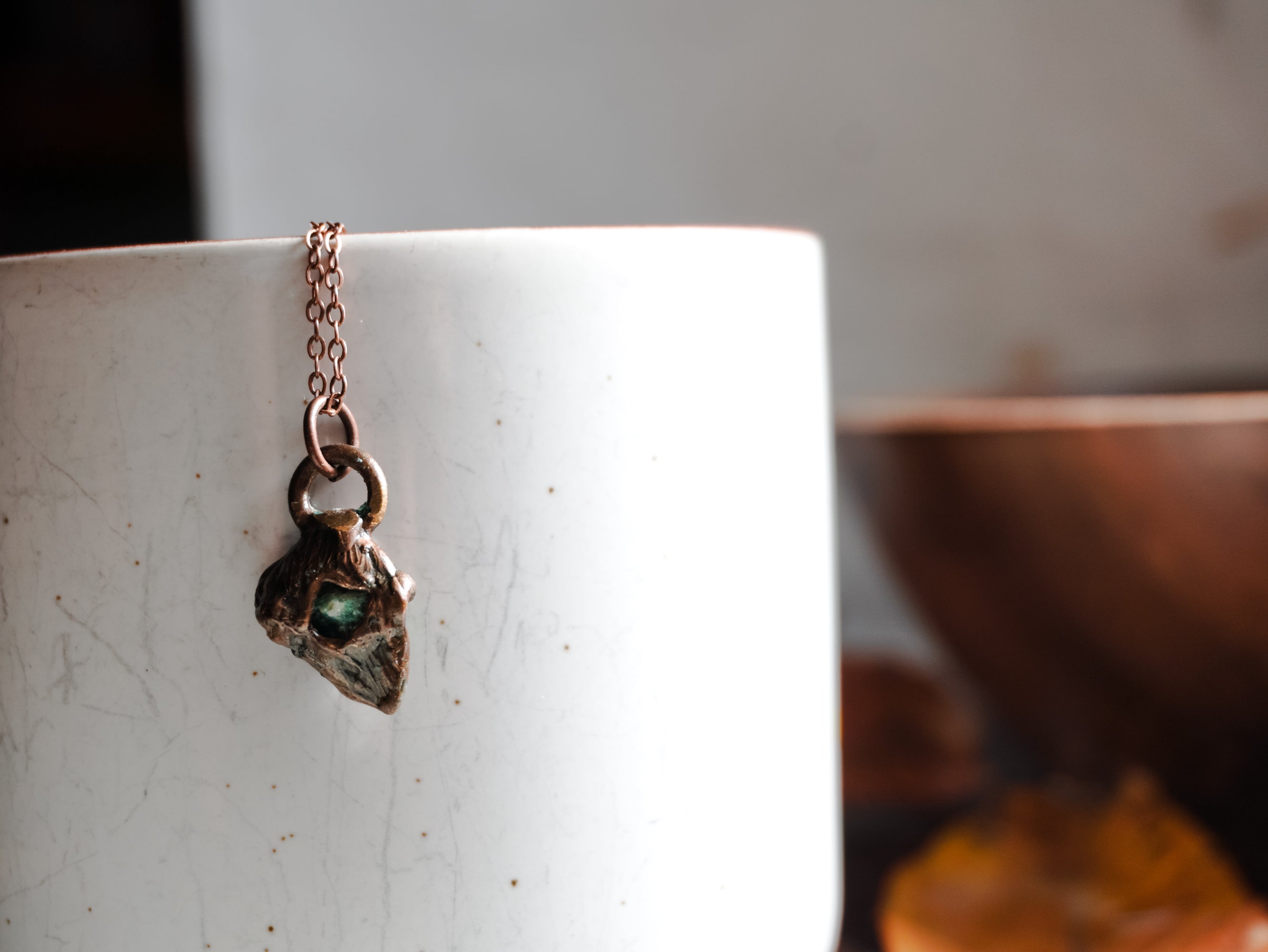 Collana con pietra verde acqua incastonata