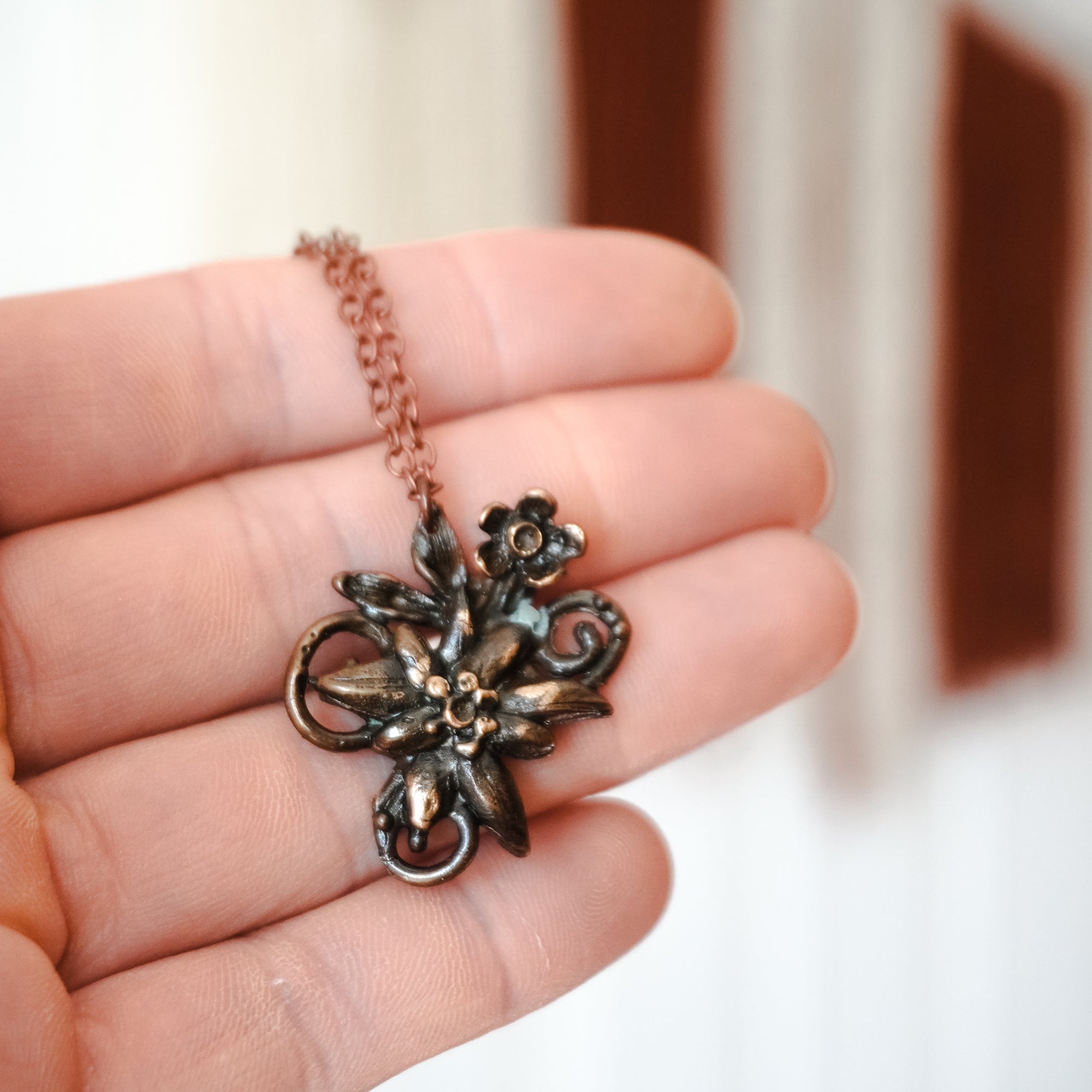 Collana floreale Stella Alpina