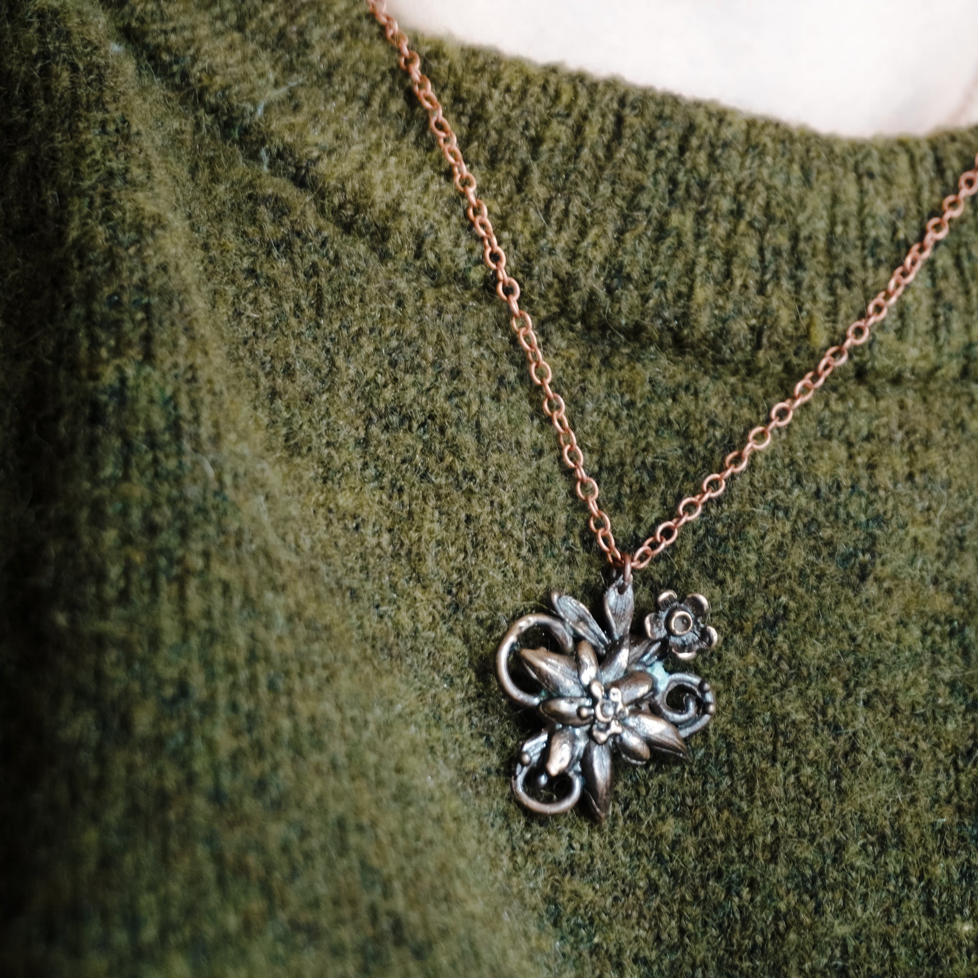 Collana floreale Stella Alpina