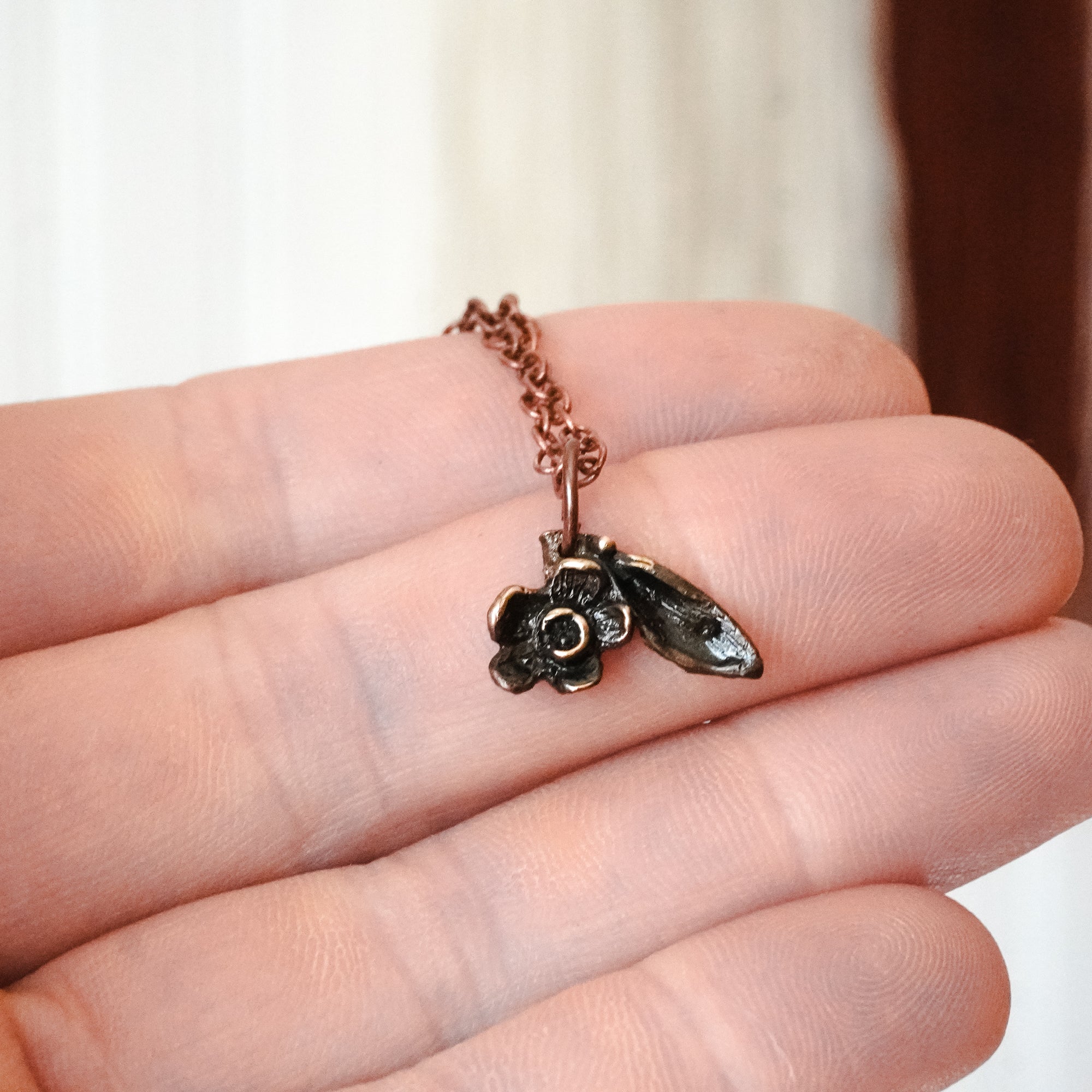 Collana punto luce fiorellino