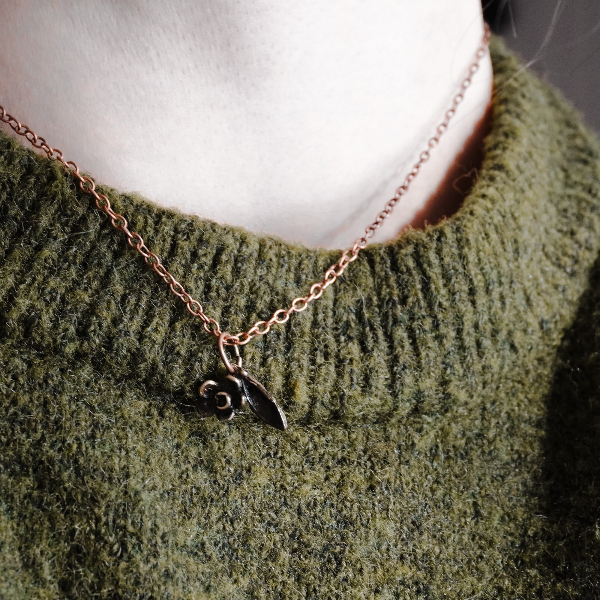 Collana punto luce fiorellino