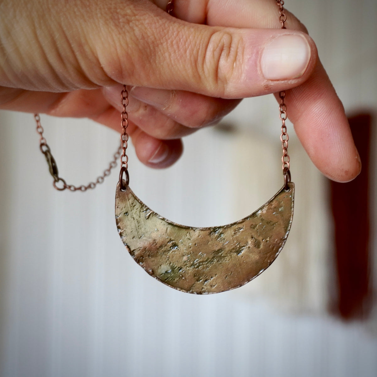 Collana mezzaluna