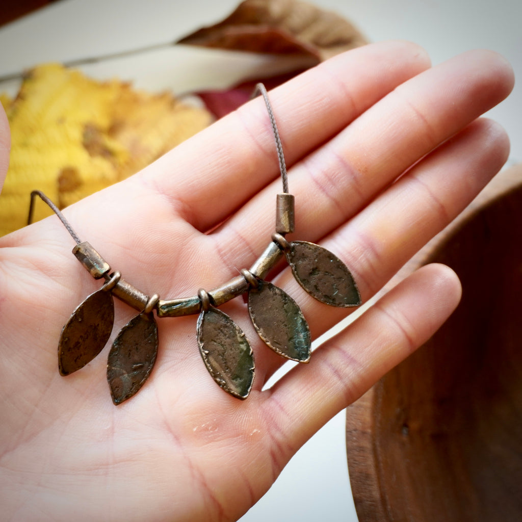 Collana piume
